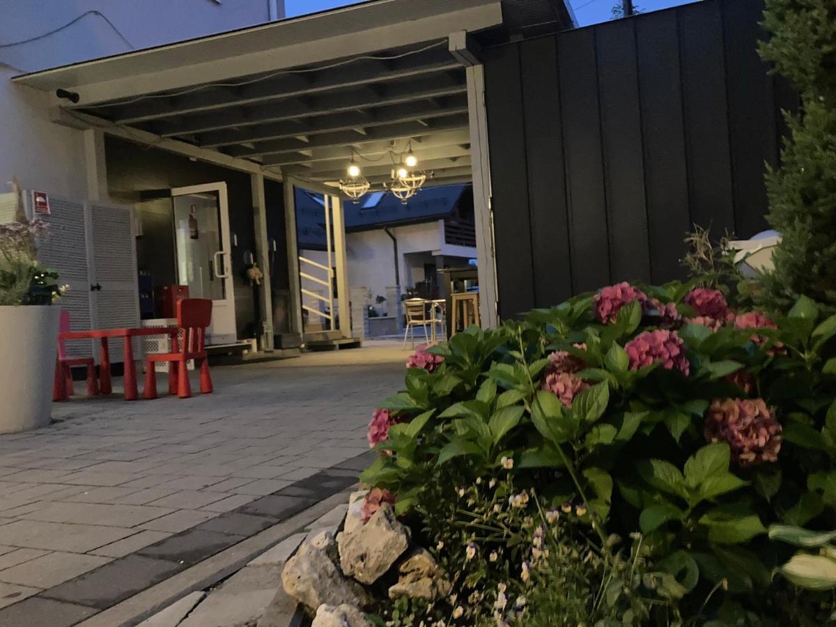 Bed&Breakfast Mikunda ชานูฟ ภายนอก รูปภาพ